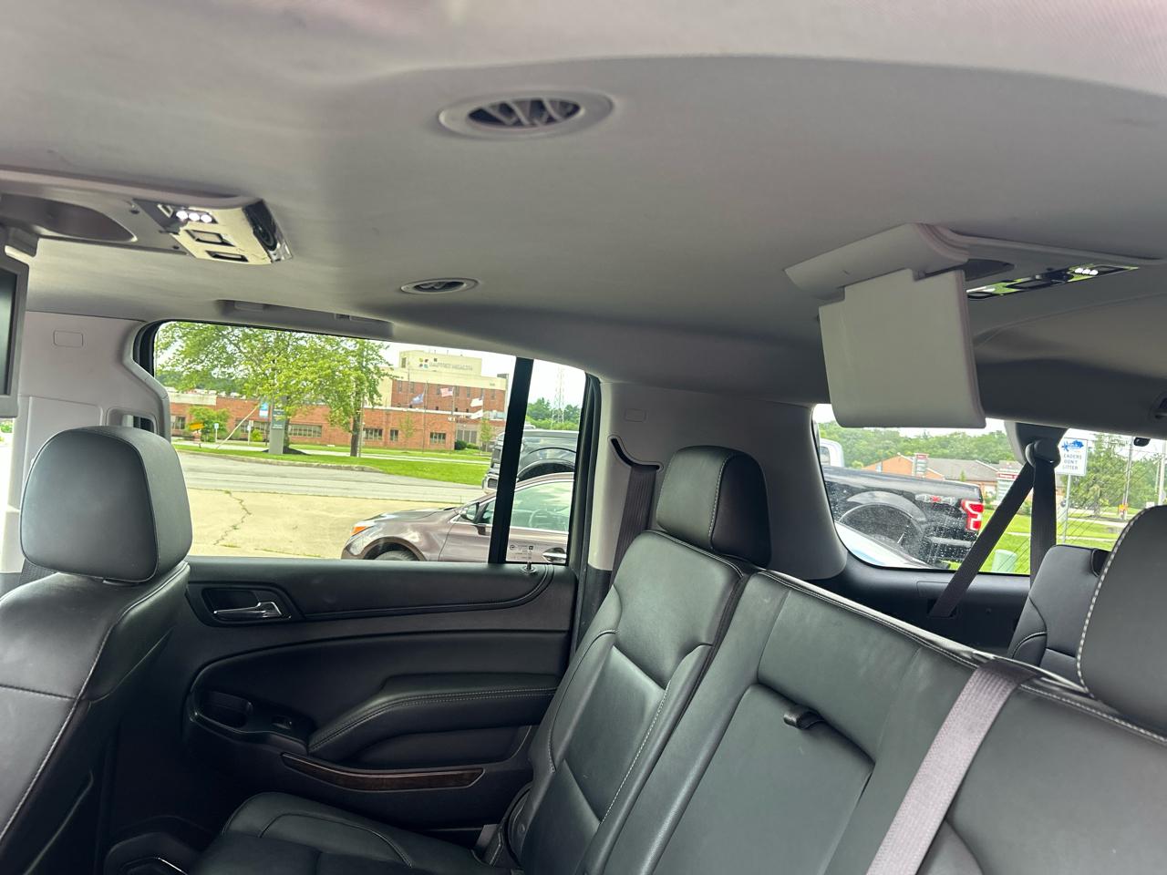 Chevrolet Suburban LT 4WD 2016