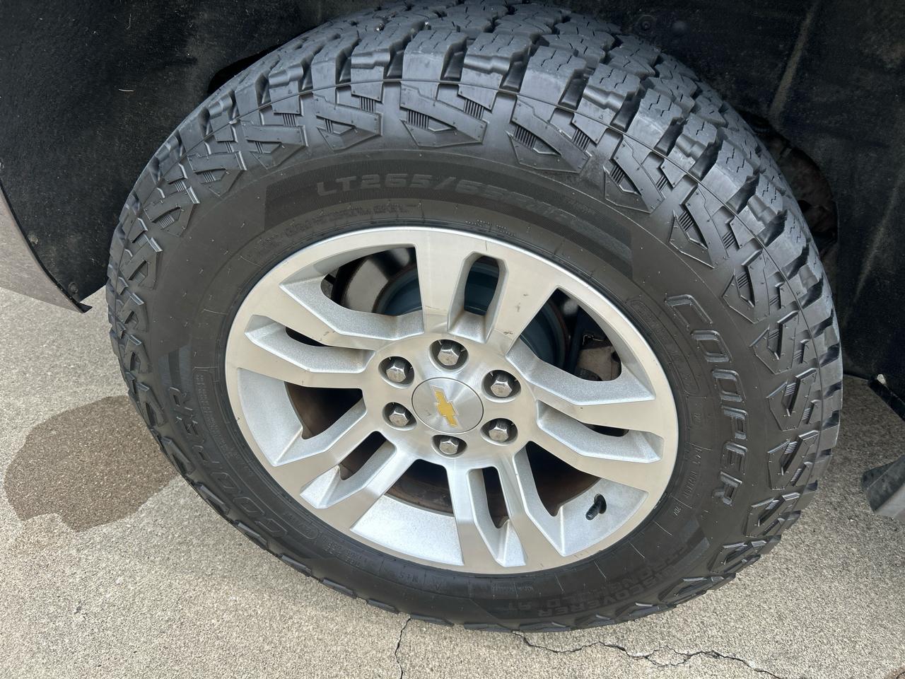 Chevrolet Suburban LT 4WD 2016