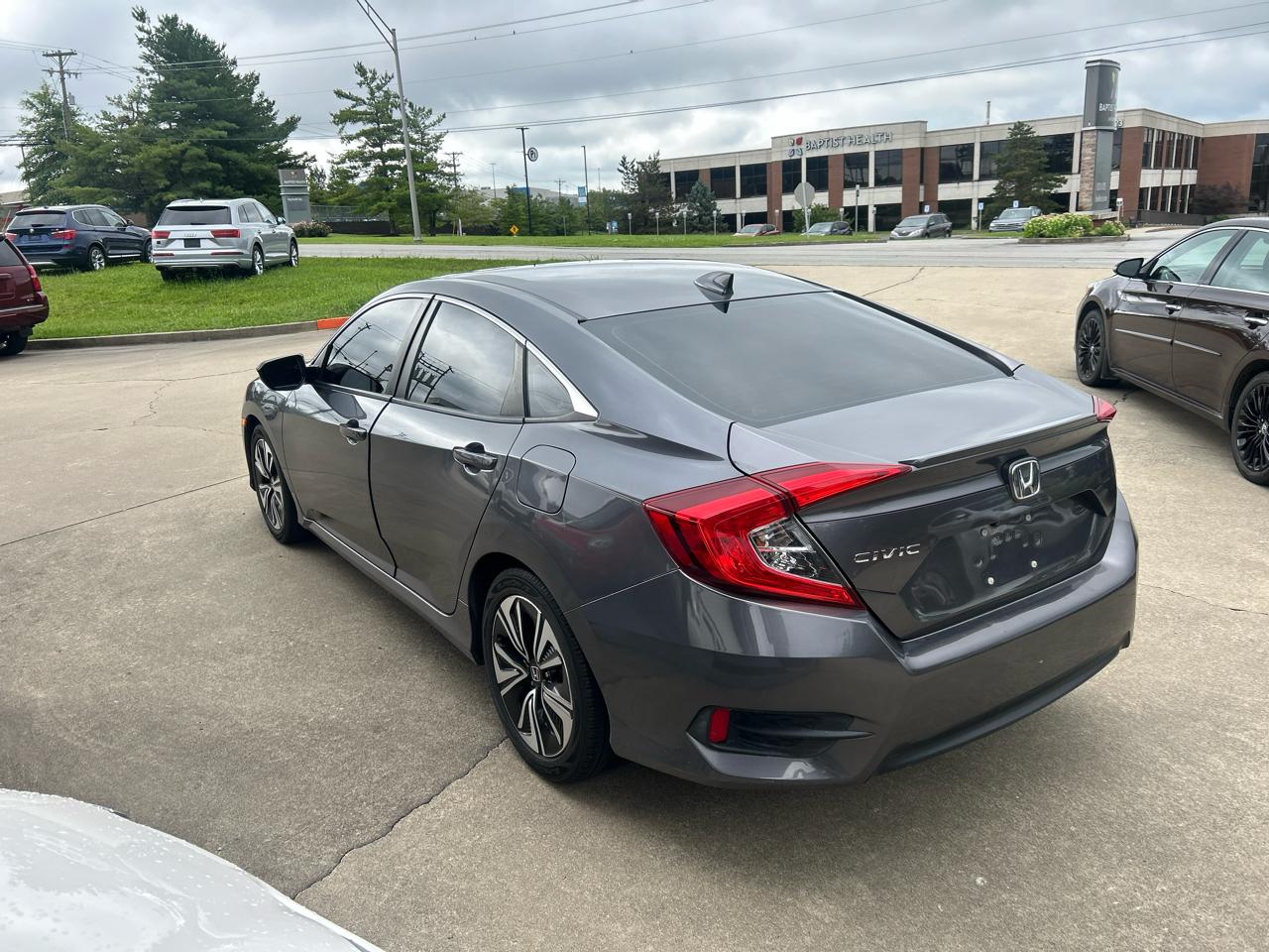 Honda Civic EX-TL Sedan CVT 2018
