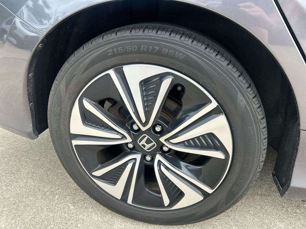 Honda Civic EX-TL Sedan CVT 2018