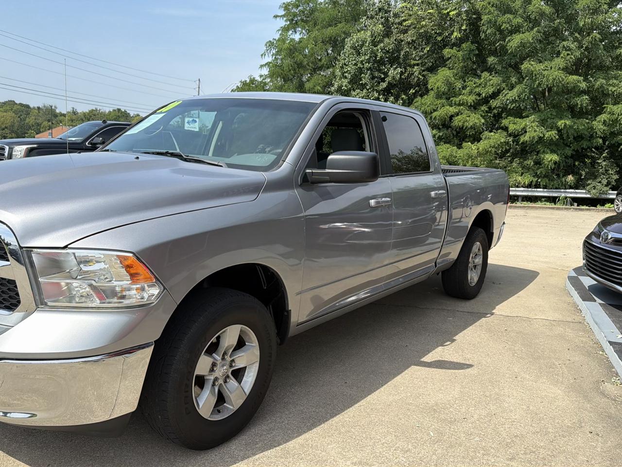 RAM 1500 Laramie Crew Cab LWB 4WD 2024