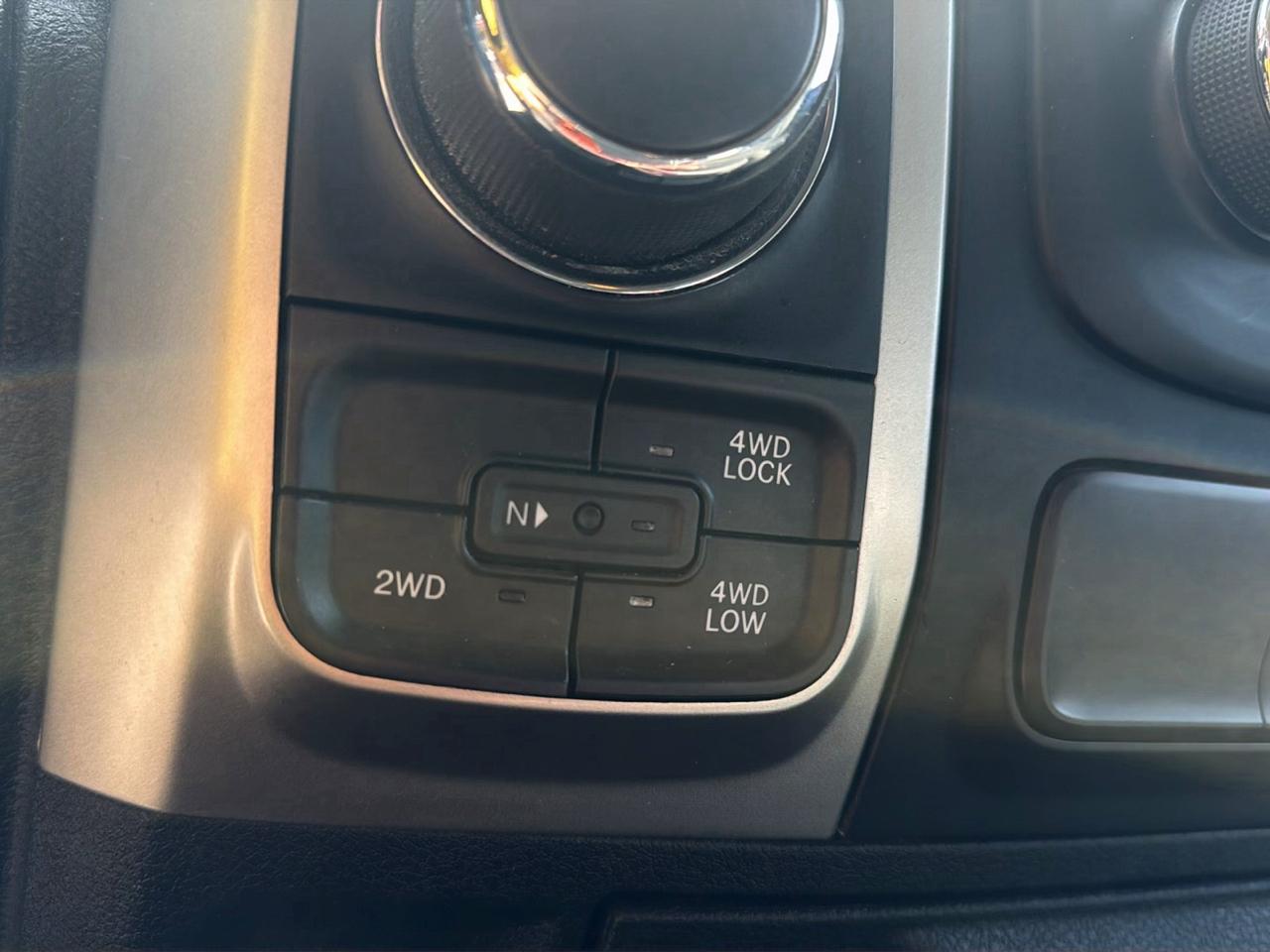 RAM 1500 Laramie Crew Cab LWB 4WD 2024