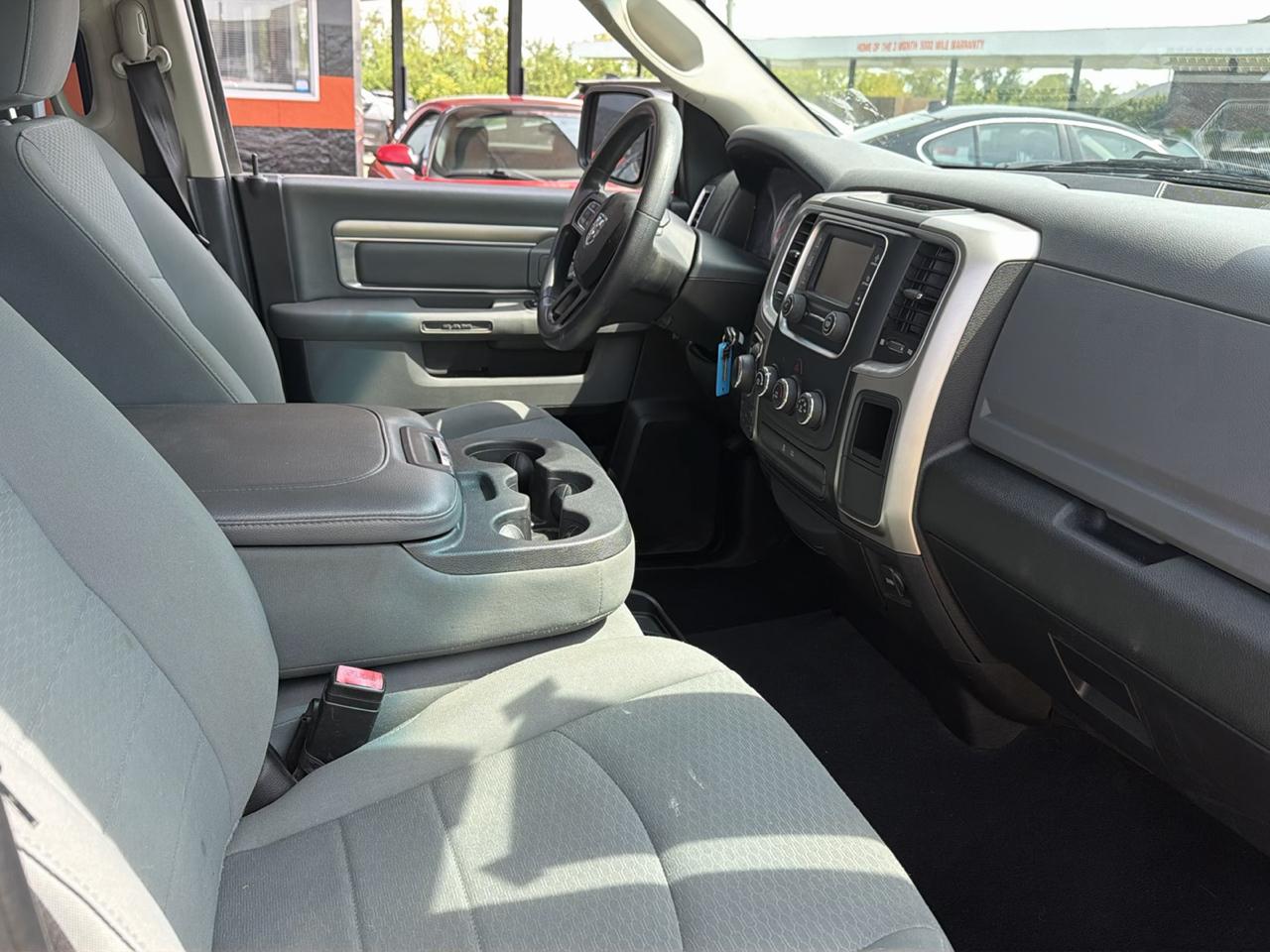 RAM 1500 Laramie Crew Cab LWB 4WD 2024