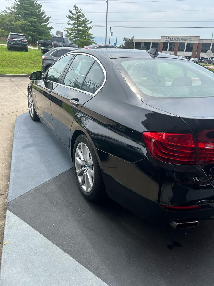 BMW 5-Series 550i xDrive 2015