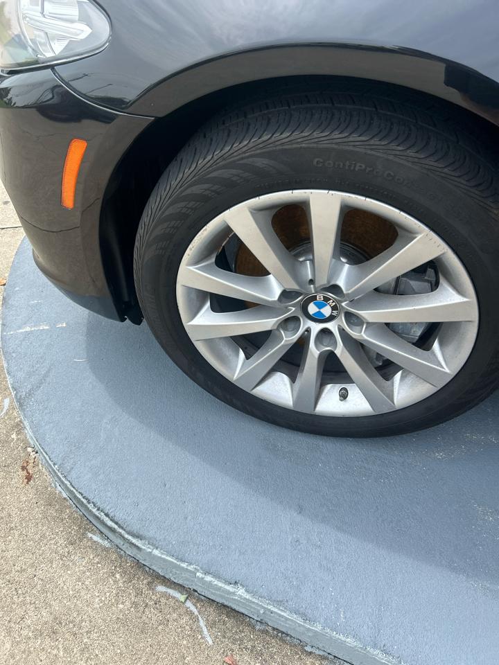 BMW 5-Series 550i xDrive 2015