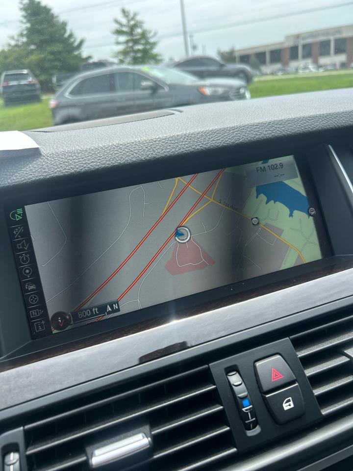 BMW 5-Series 550i xDrive 2015