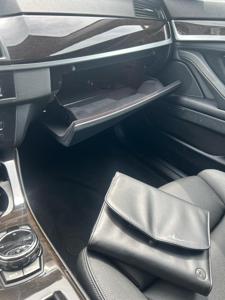BMW 5-Series 550i xDrive 2015