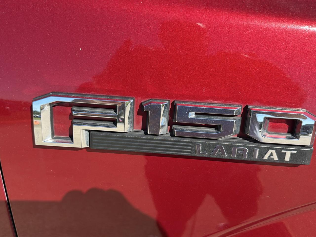 Ford F-150 Lariat SuperCrew Short Bed 4WD 2018
