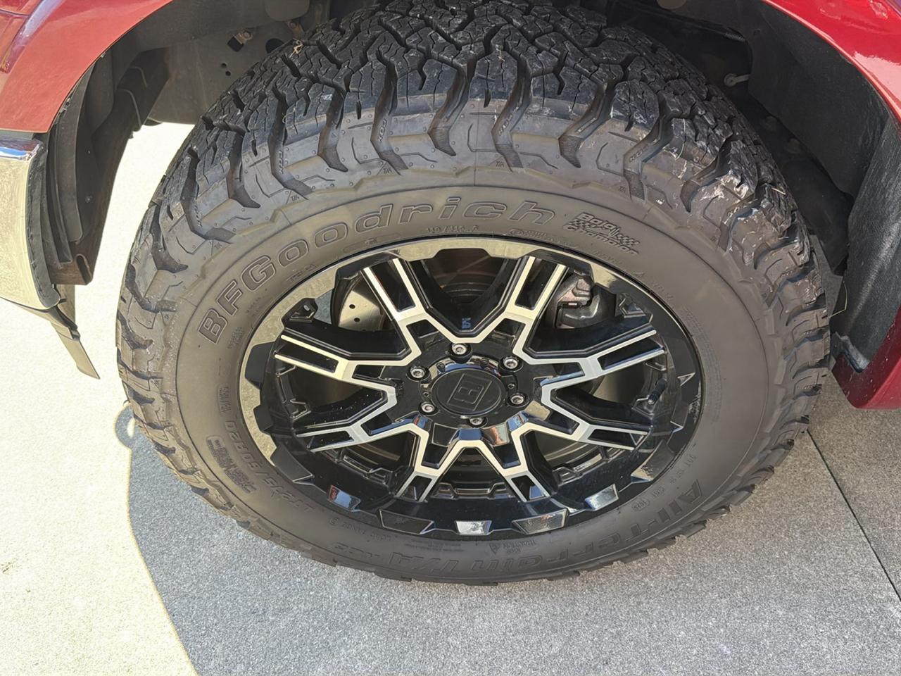 Ford F-150 Lariat SuperCrew Short Bed 4WD 2018