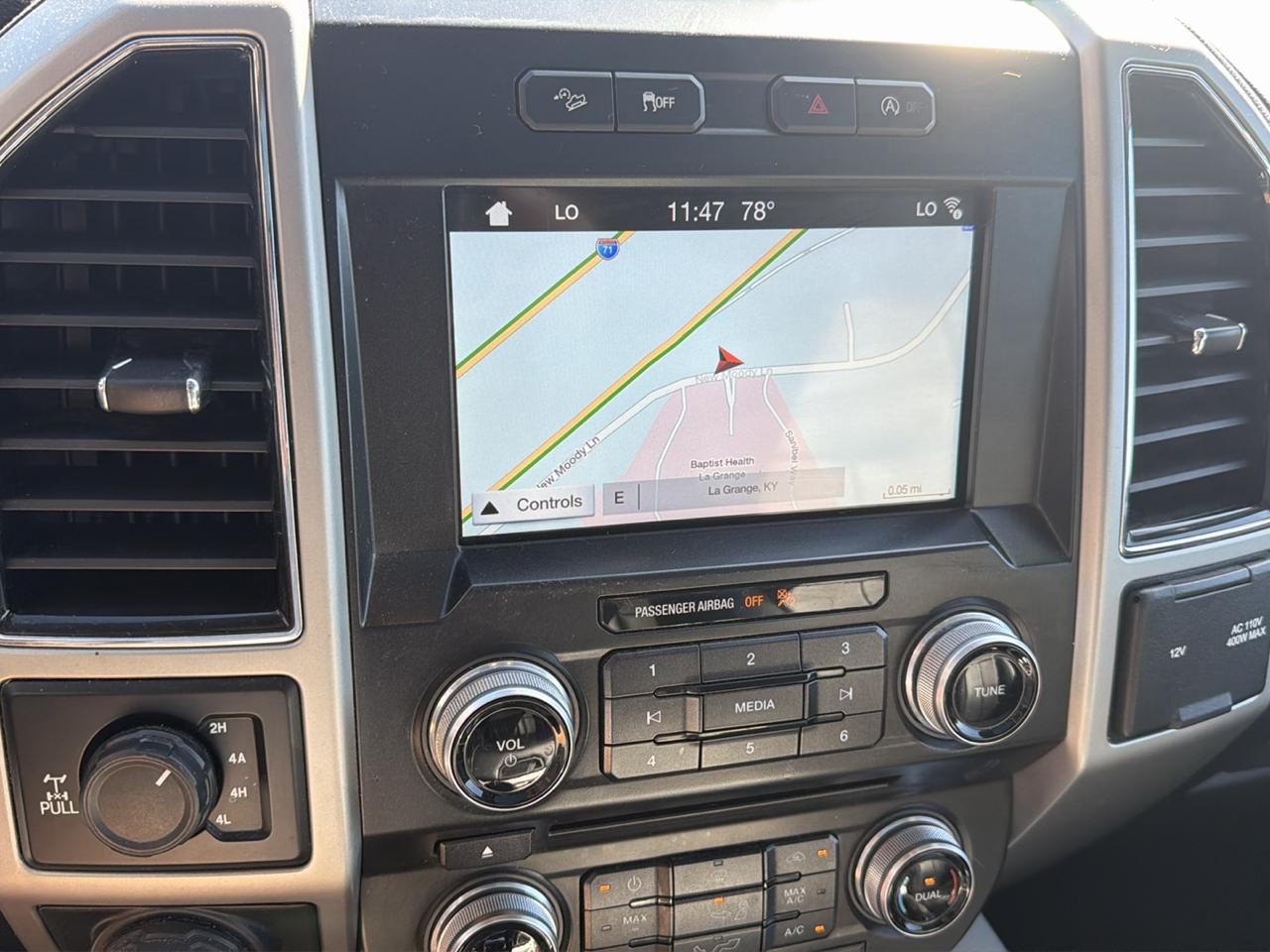 Ford F-150 Lariat SuperCrew Short Bed 4WD 2018