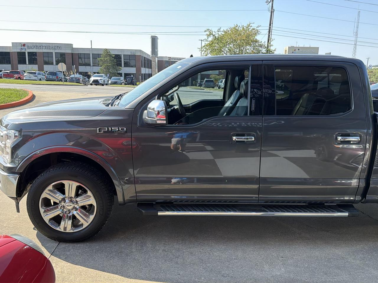 Ford F-150 4WD SuperCrew 139" Lariat 2018