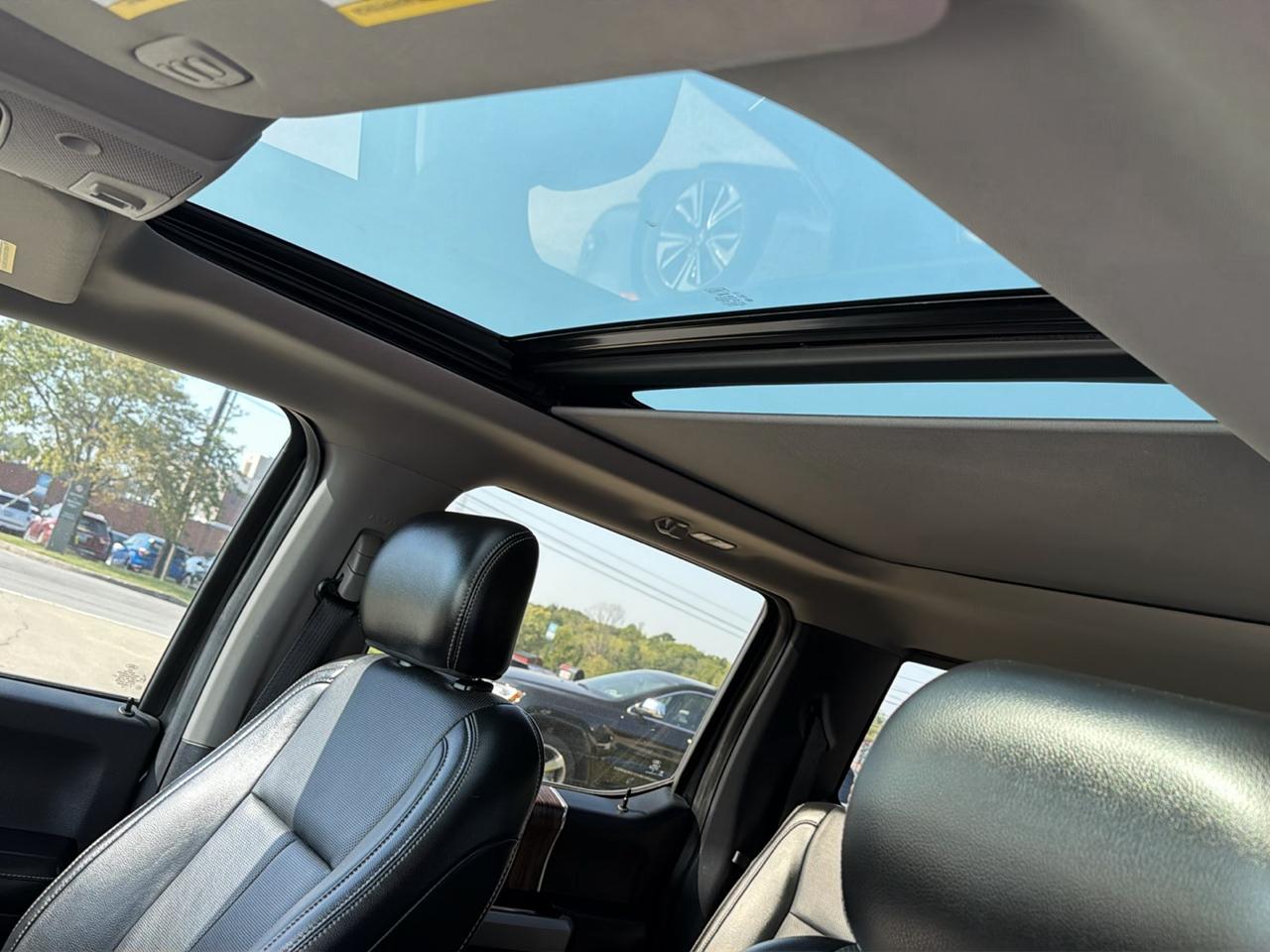 Ford F-150 4WD SuperCrew 139" Lariat 2018