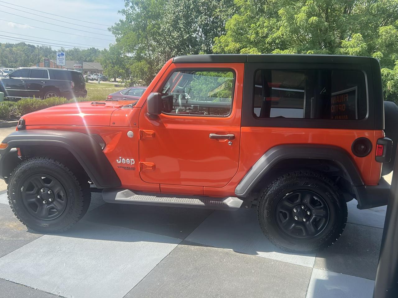 Jeep Wrangler Sport 4WD 2019