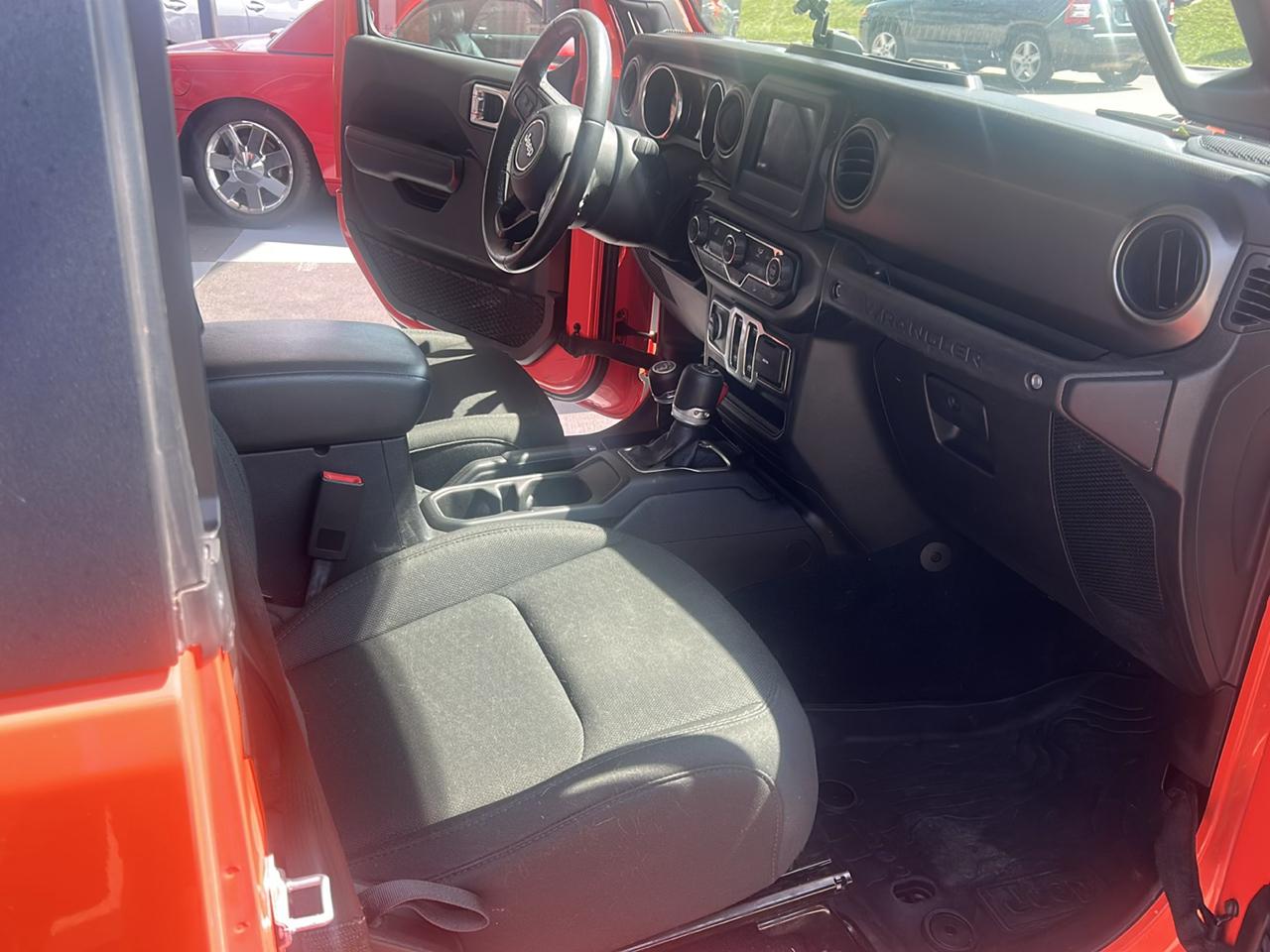 Jeep Wrangler Sport 4WD 2019