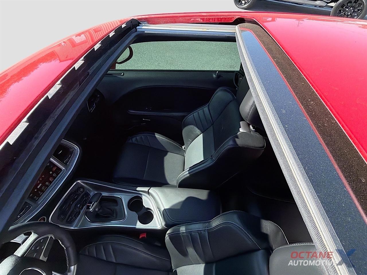 Dodge Challenger  2016