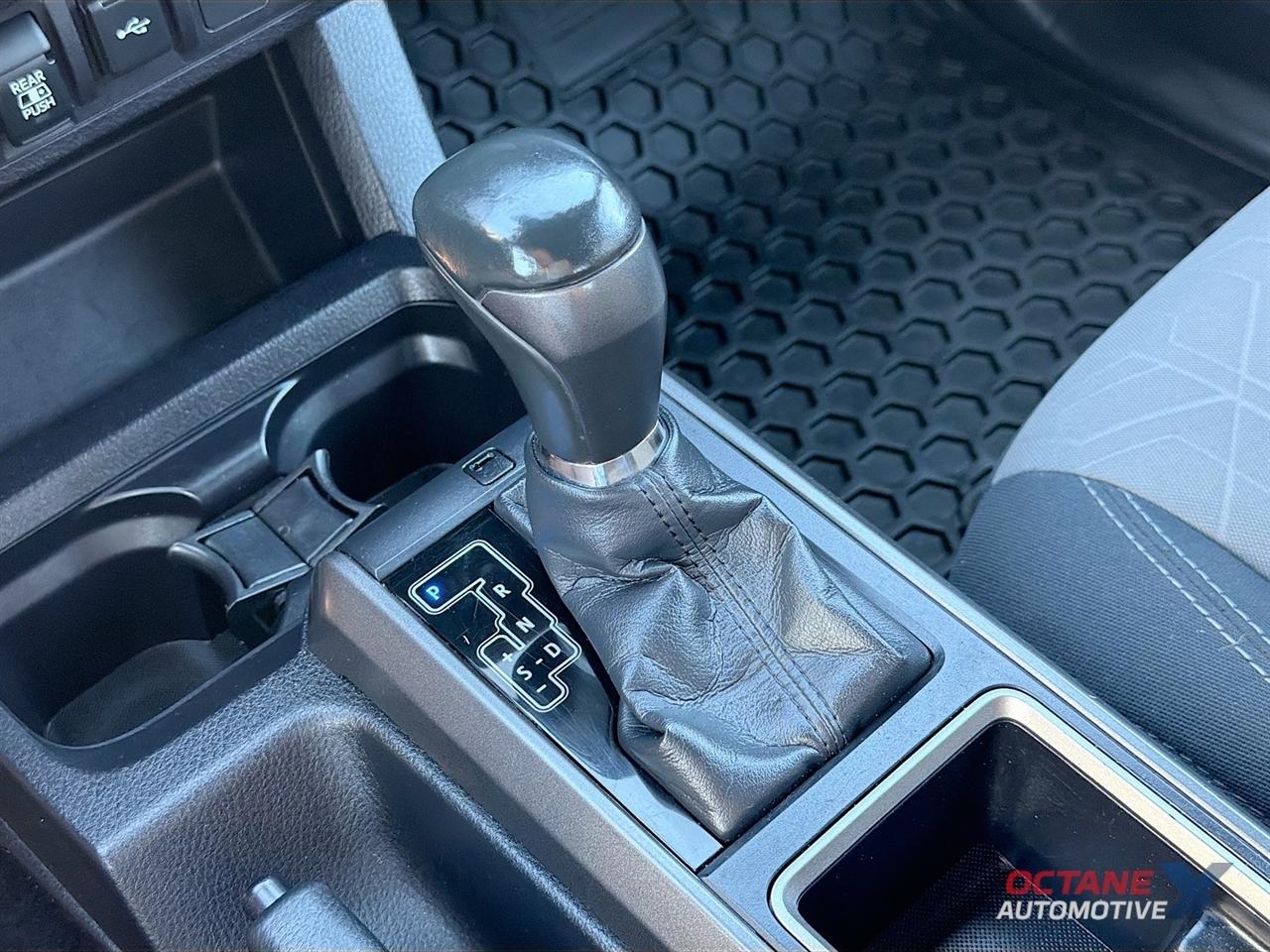 Toyota Tacoma 4WD  2021