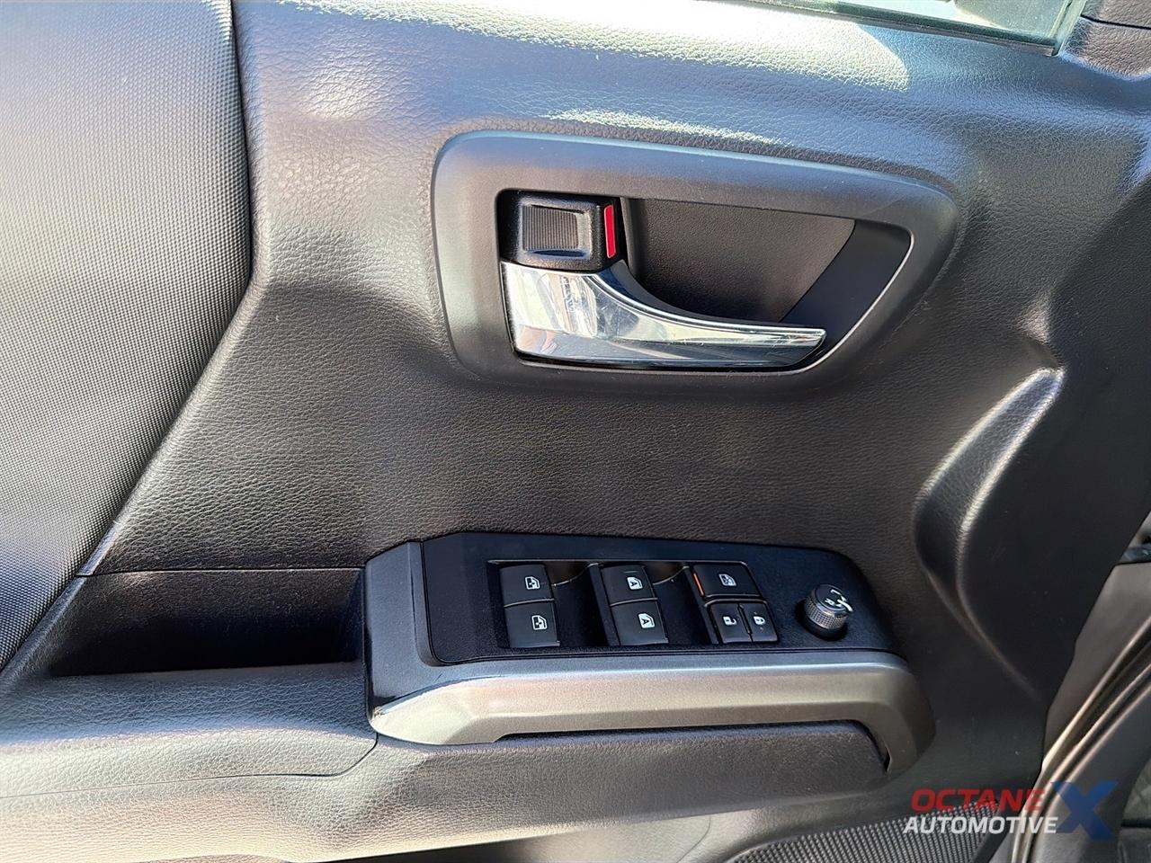 Toyota Tacoma 4WD  2021