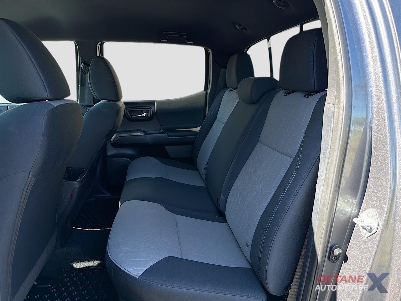 Toyota Tacoma 4WD  2021