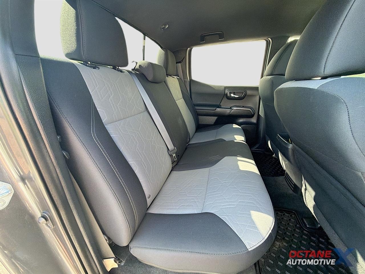 Toyota Tacoma 4WD  2021