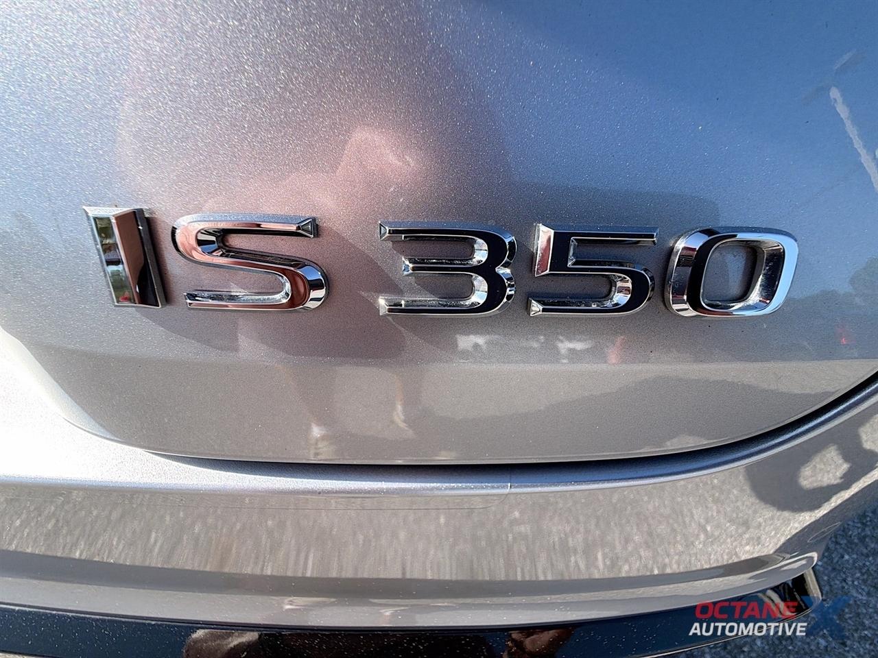 Lexus IS 350 4D Sedan 2024