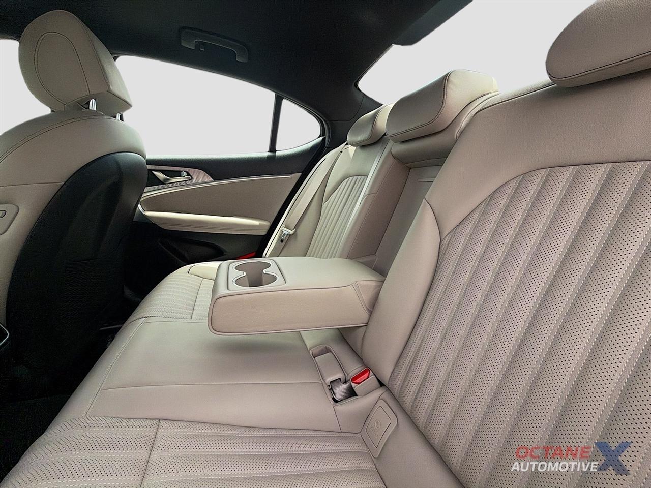 Genesis G70  2023