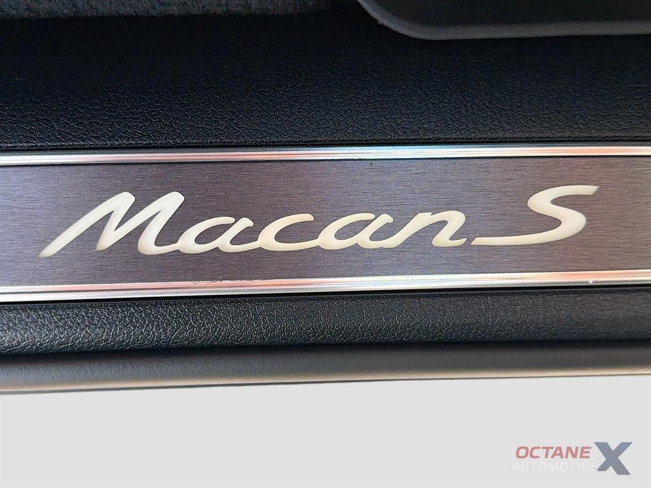 Porsche Macan  2022