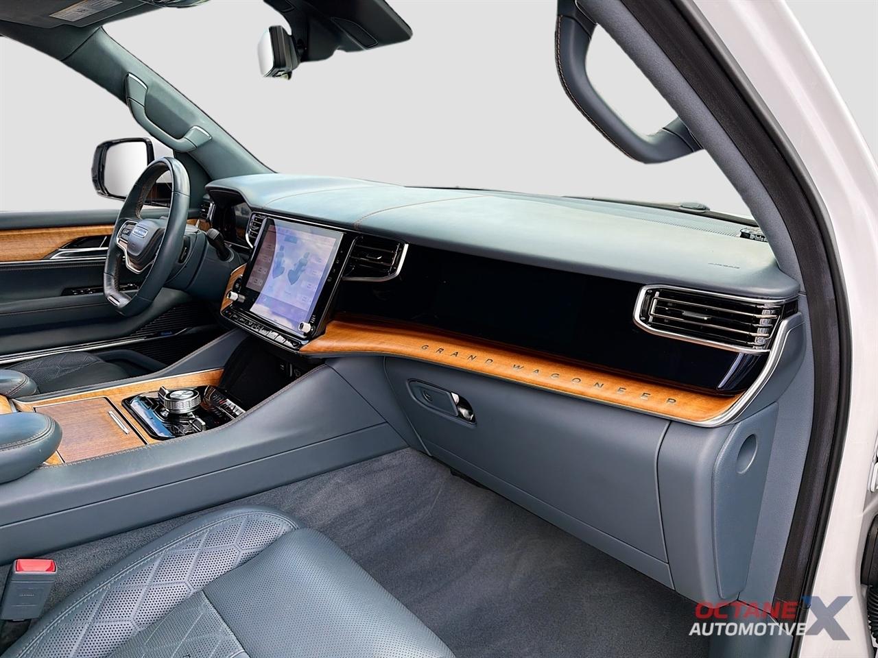 Jeep Grand Wagoneer  2022