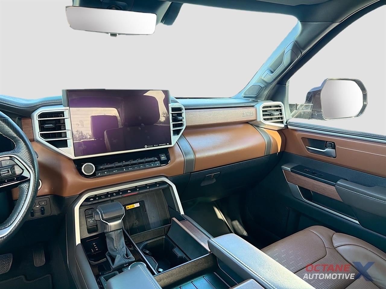 Toyota Tundra  2024