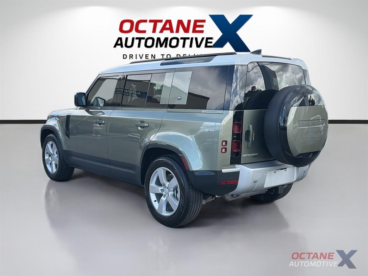 Land Rover Defender 110  2023