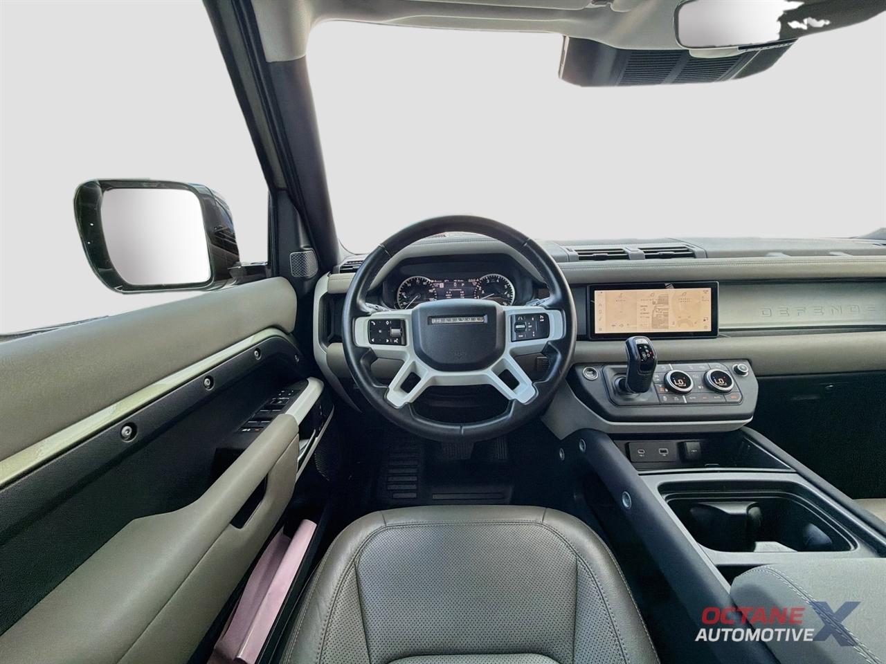 Land Rover Defender 110  2023