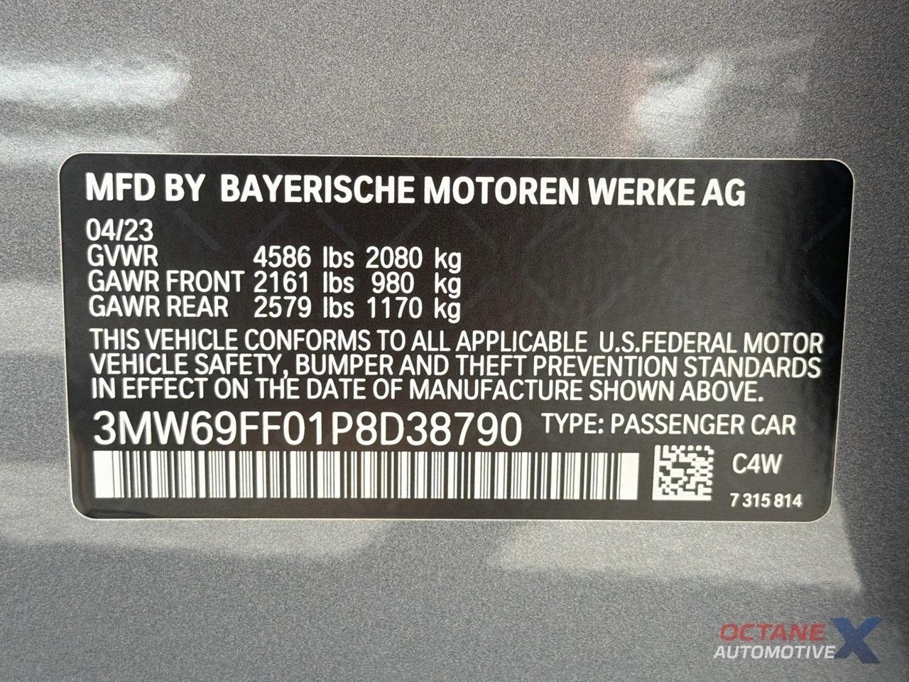 BMW 330i  2023