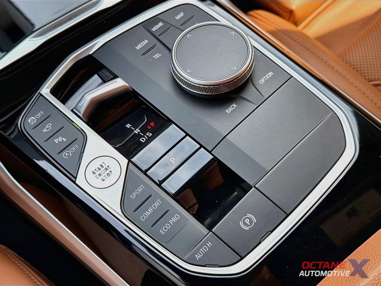 BMW 3-Series  2023