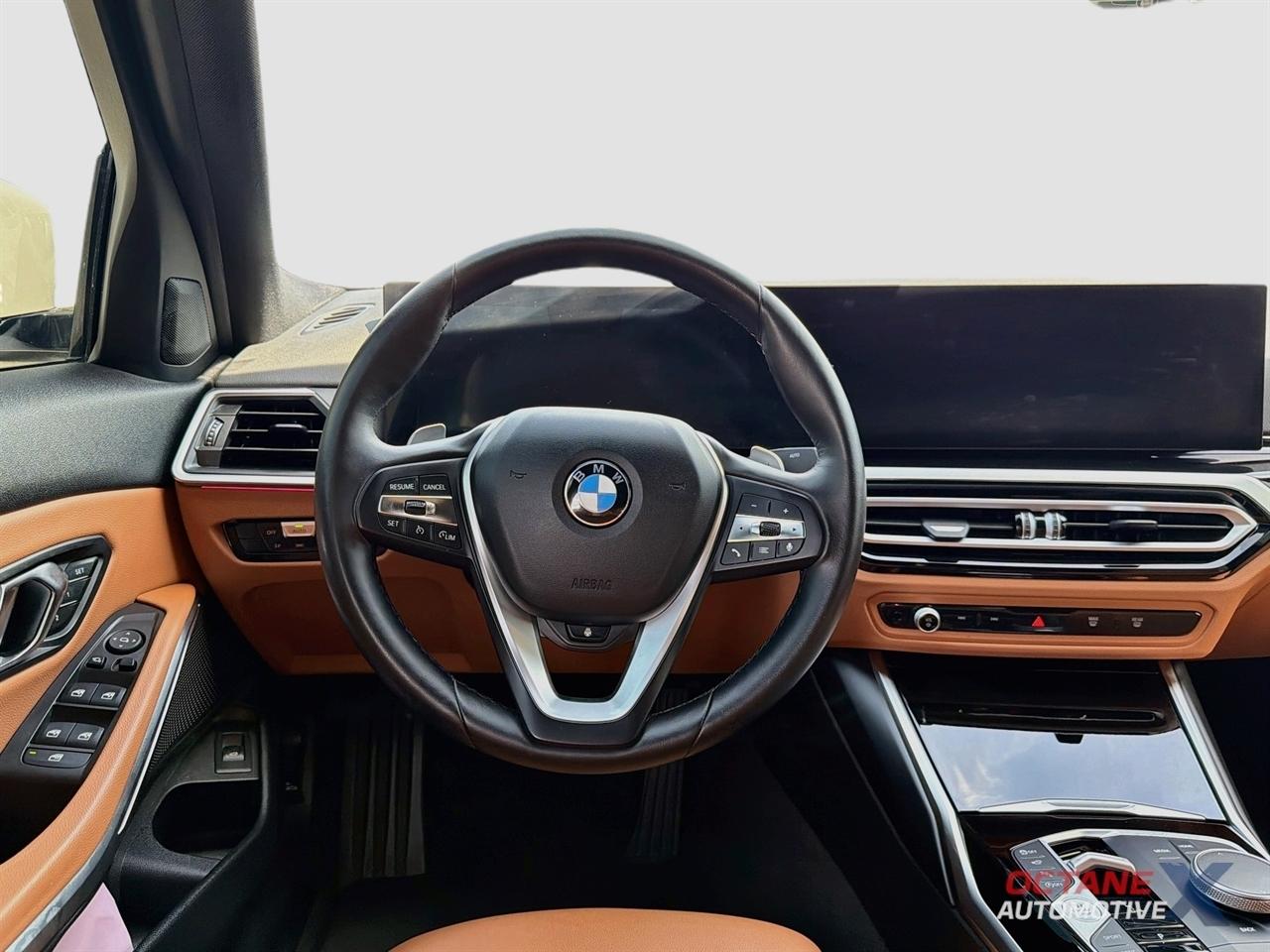BMW 3-Series  2023