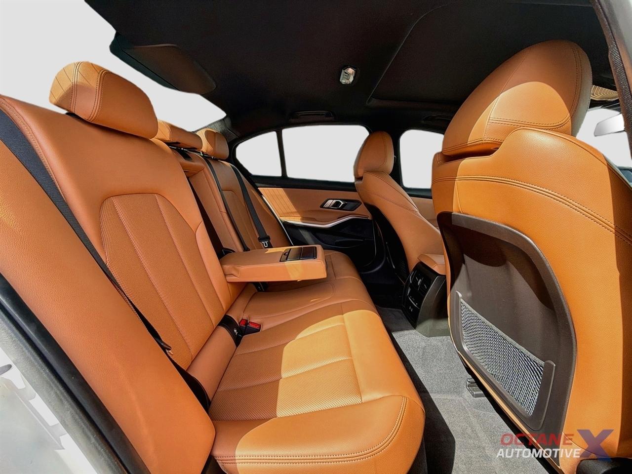 BMW 3-Series  2023