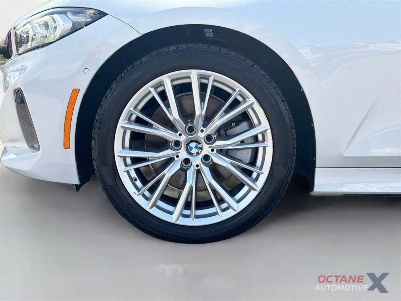 BMW 3-Series  2023