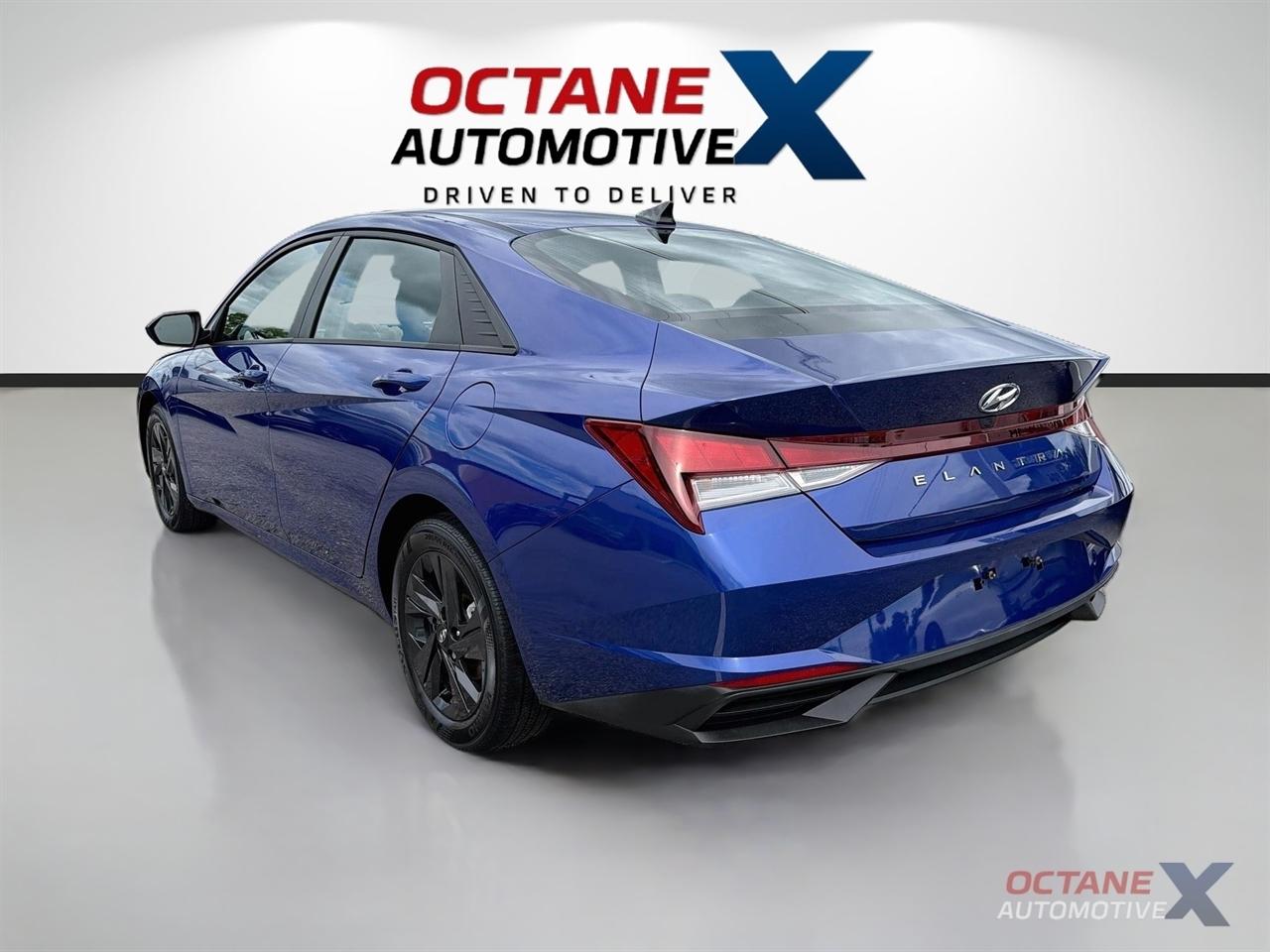 Hyundai Elantra  2023