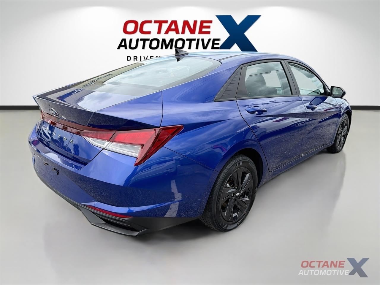 Hyundai Elantra  2023