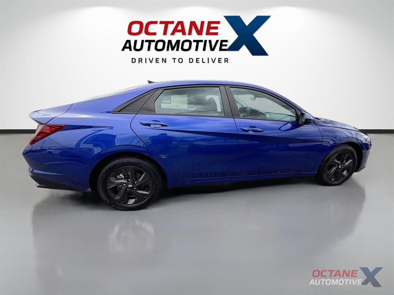 Hyundai Elantra  2023