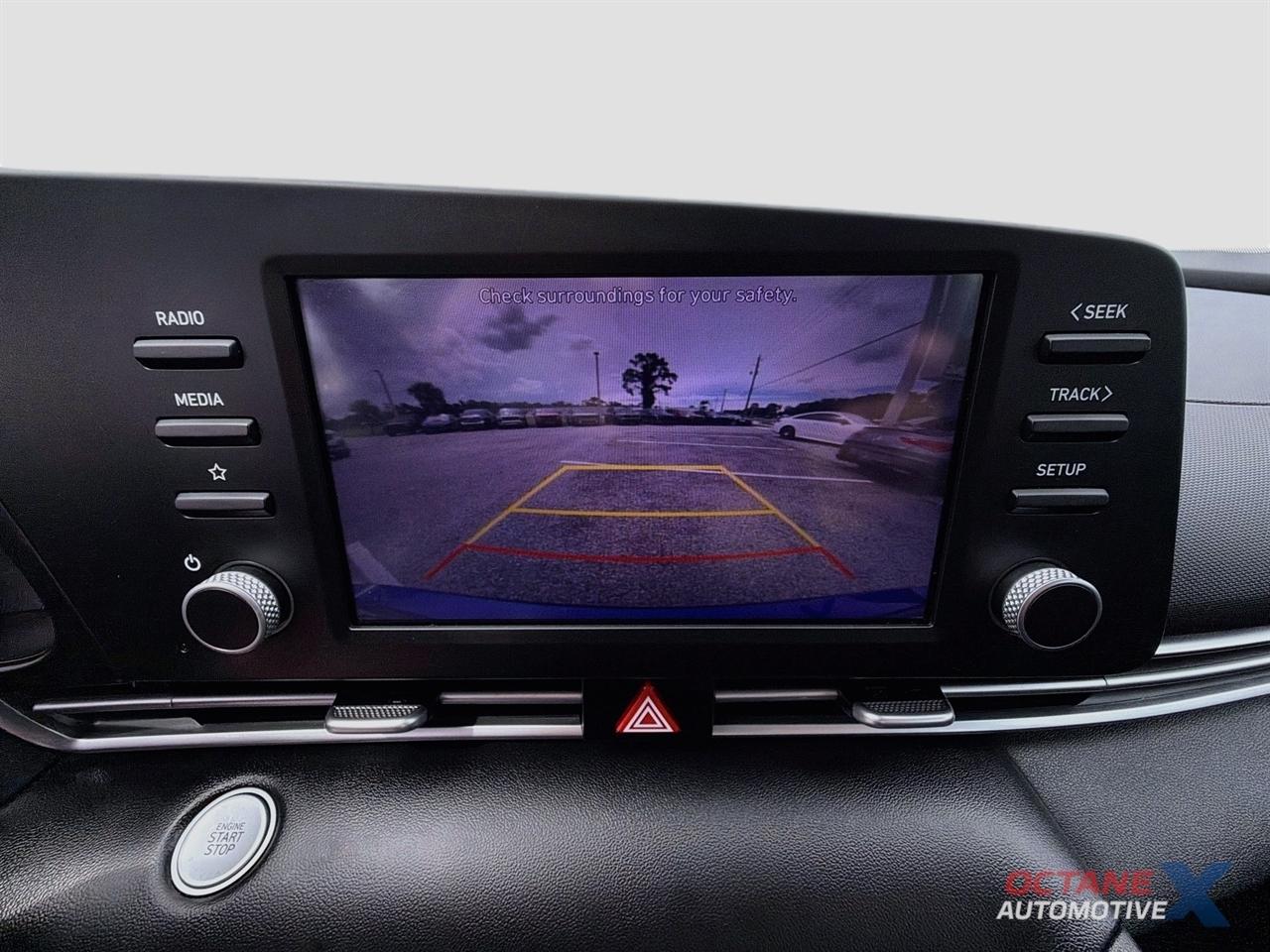 Hyundai Elantra  2023