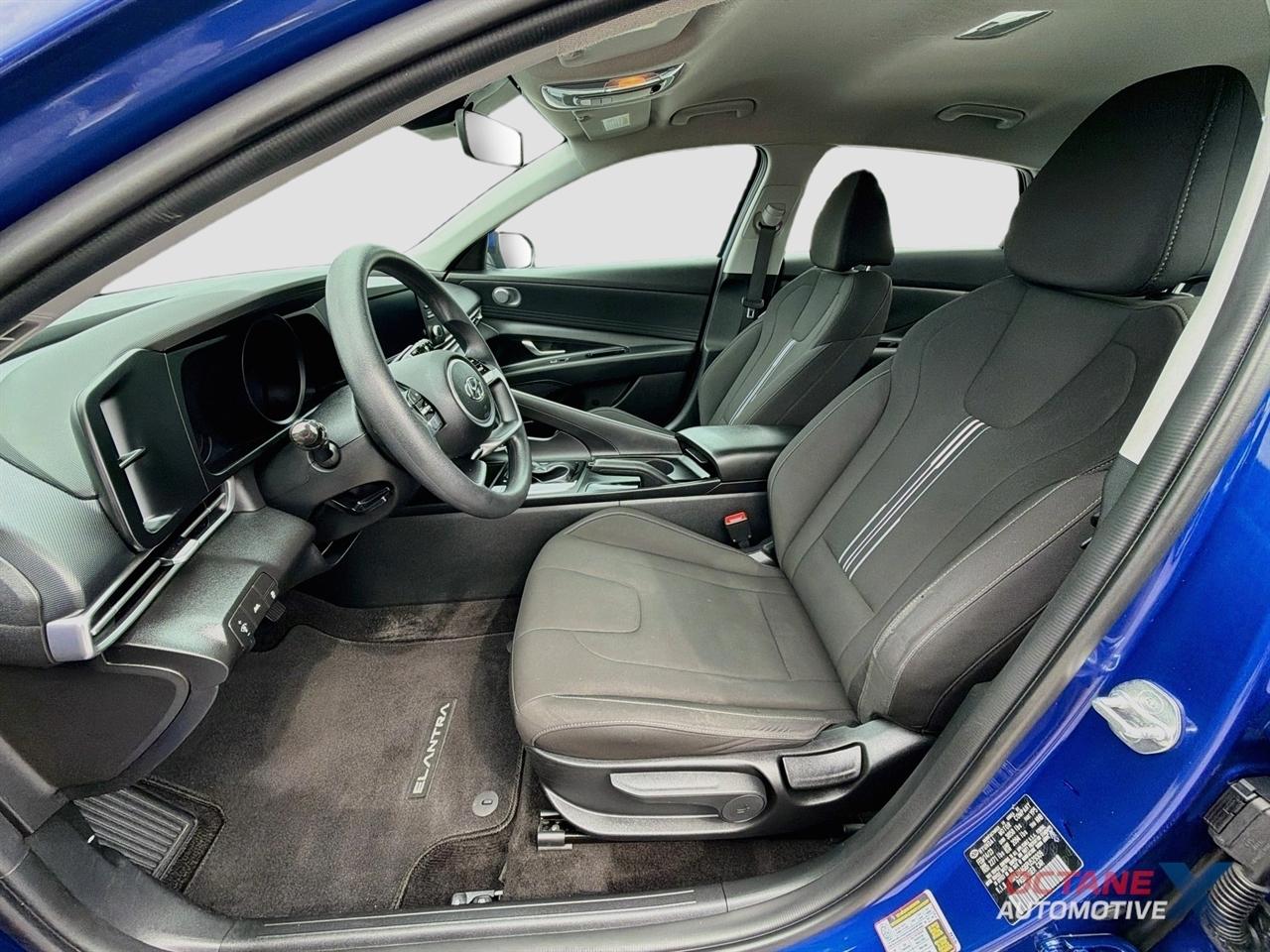 Hyundai Elantra  2023
