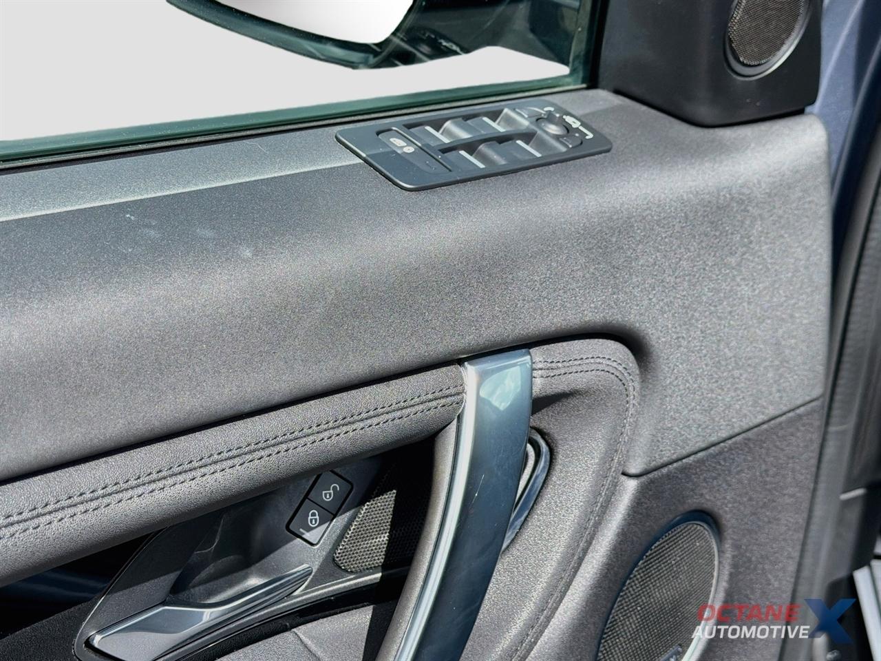 Land Rover Discovery Sport  2020