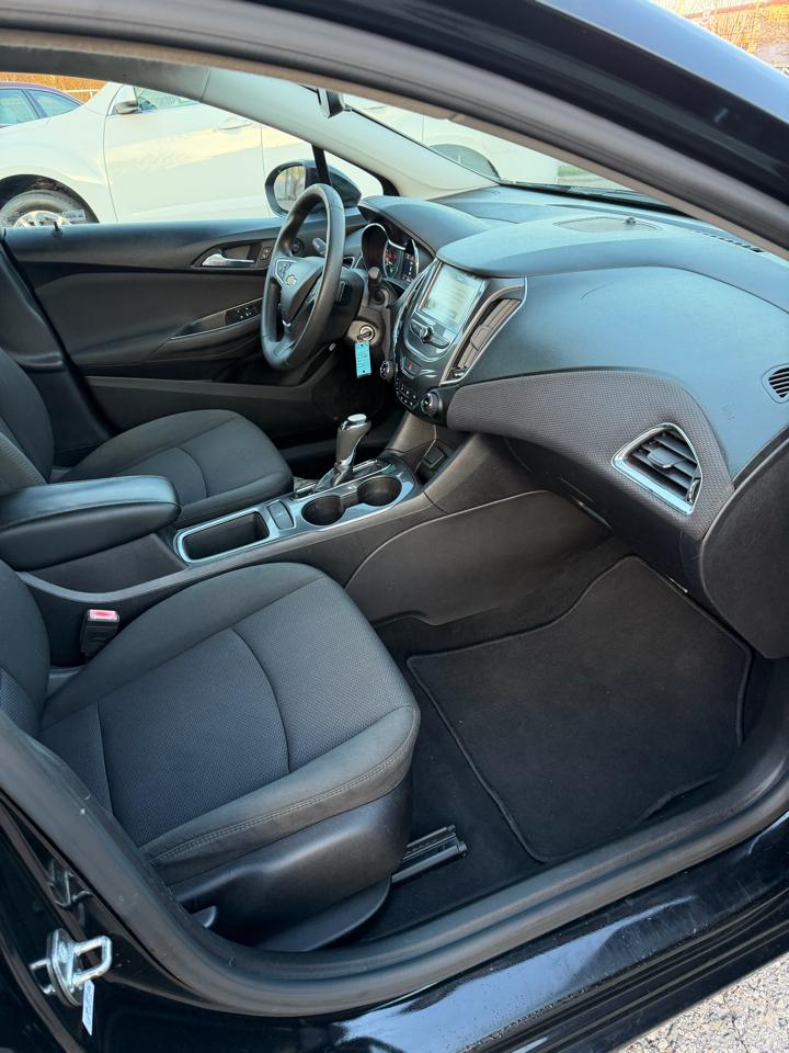 Chevrolet Cruze LT Auto 2017