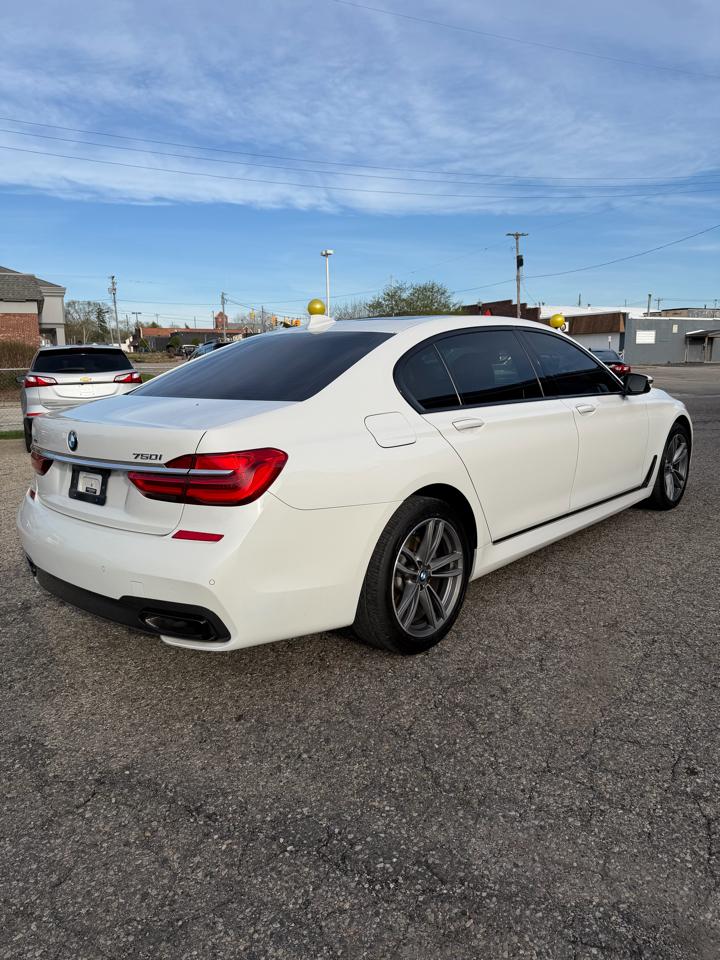 BMW 7-Series 750i xDrive 2019
