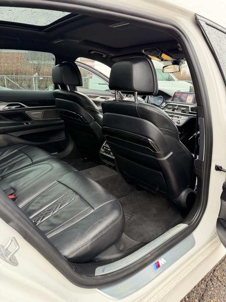 BMW 7-Series 750i xDrive 2019