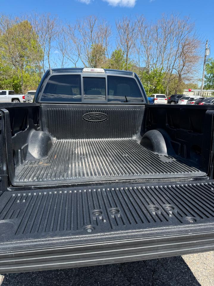 Ford F-150 4WD SuperCab 145" XLT 2011