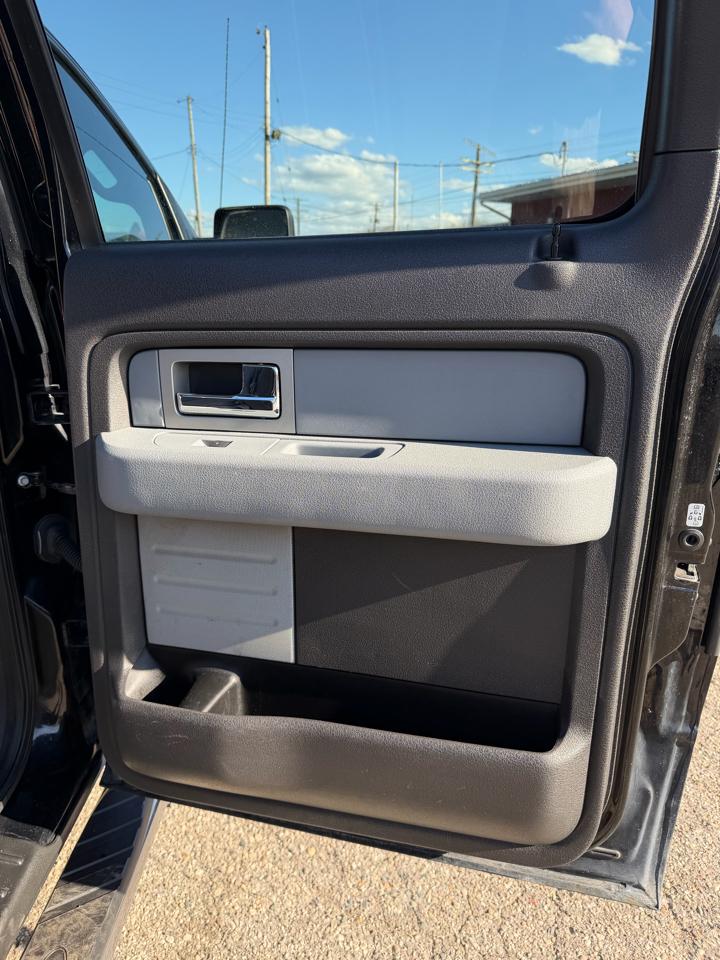 Ford F-150 4WD SuperCab 145" XLT 2011
