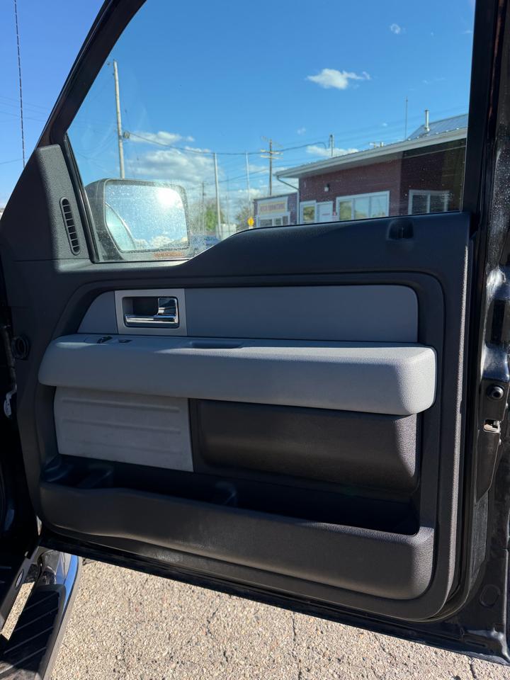 Ford F-150 4WD SuperCab 145" XLT 2011