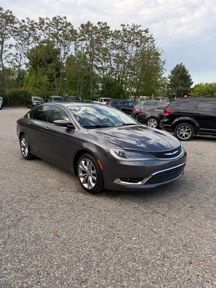 2015 Chrysler 200 C - Photo 6