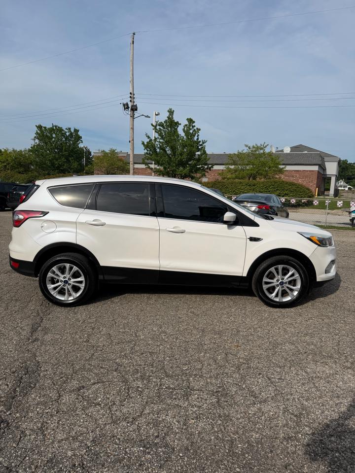 Ford Escape SE FWD 2017