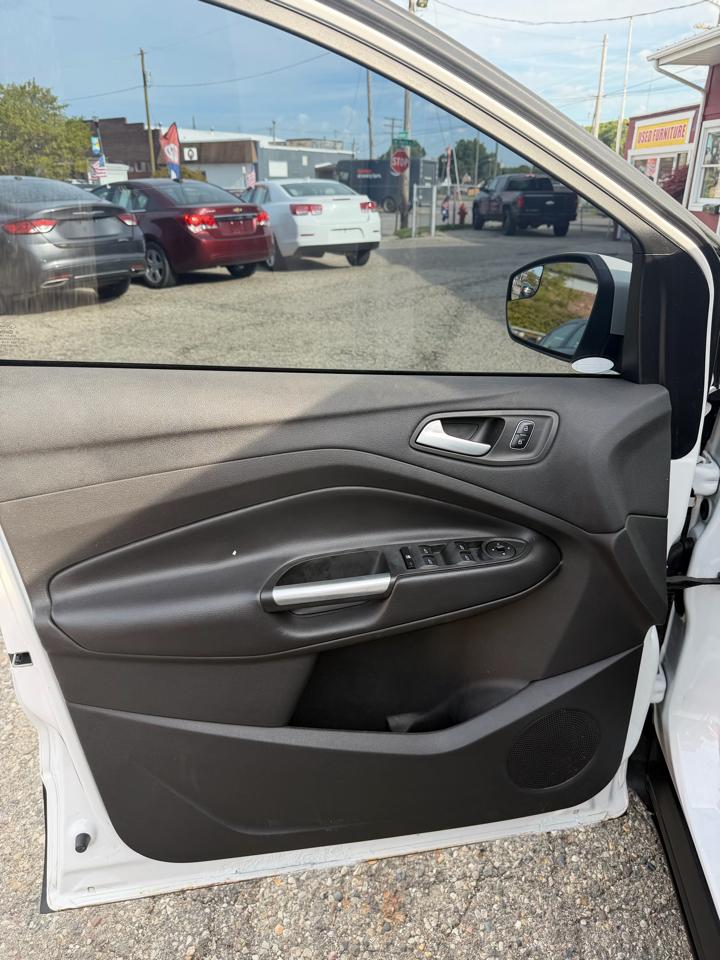 Ford Escape SE FWD 2017